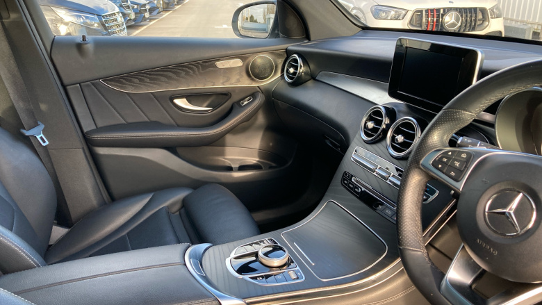 Mercedes-Benz GLC 250 4Matic AMG Night Edition 5dr 9G-Tronic Petrol Estate